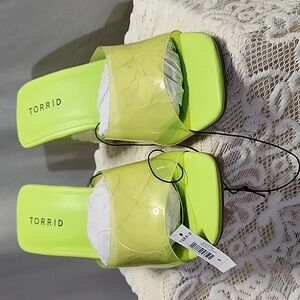 Women's NWT Lime Green Wedge Shoes Size 8W